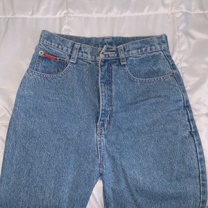 mom high-waisted jeans